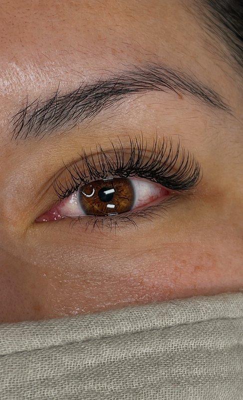 Classic eyelash extensions, natural wispy set — Envi Lashes Temecula